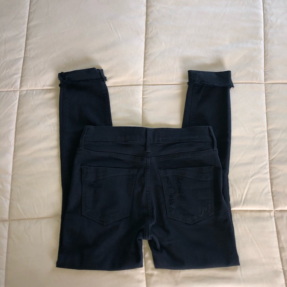 Express Black Distressed Legging Jeans - Picture 6 of 8